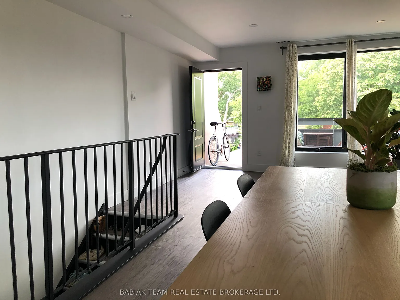 2 bed, $3,000 — Photo 3