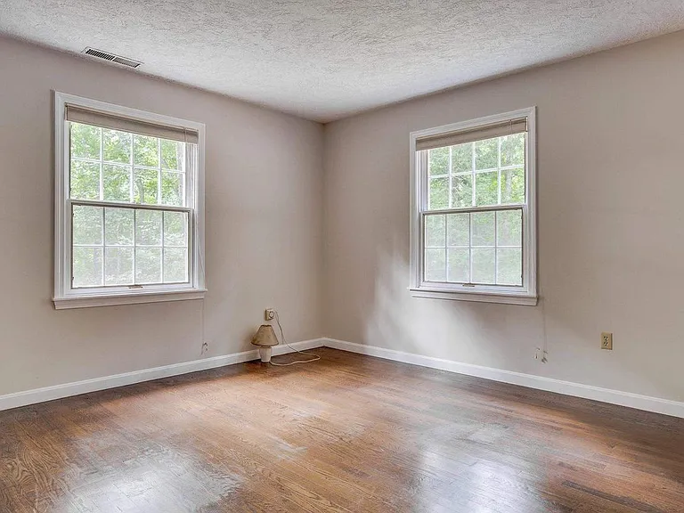 27 Buttonwood Rd — Photo 26