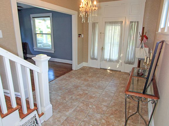4th image of 3522 Oxford Blvd