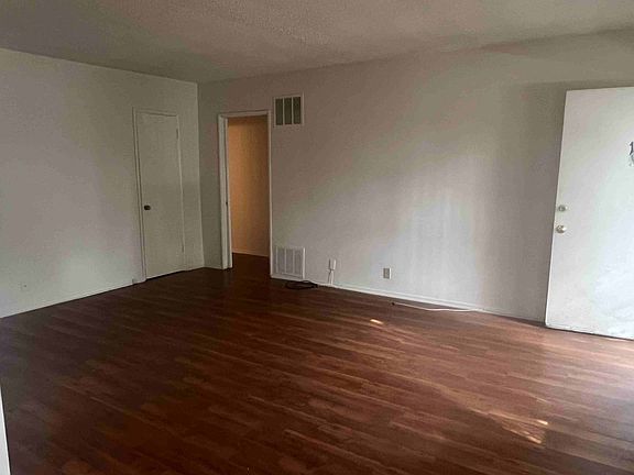 5th image of 1133 N Ogden Dr APT 1