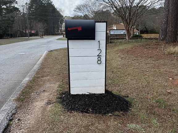 3rd image of 128 Deep Step Rd
