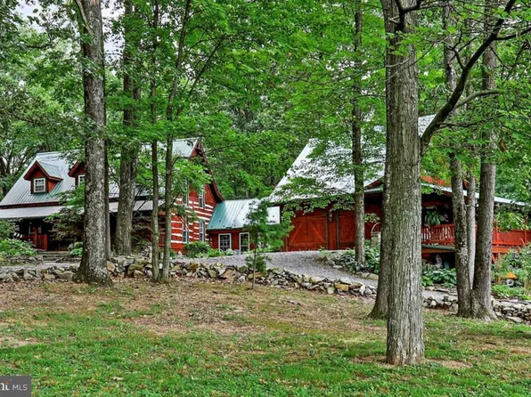 530 Church Rd, Orrtanna, PA 17353