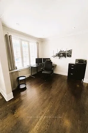 29 Franklin Cathcart Cres — Photo 7