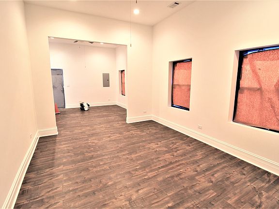 4th image of 2234 S California Ave #1R