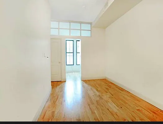 Rented by Omega Realty of Greenpoint | media 20