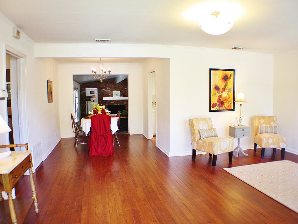 1st image of 808 E Lansing Way