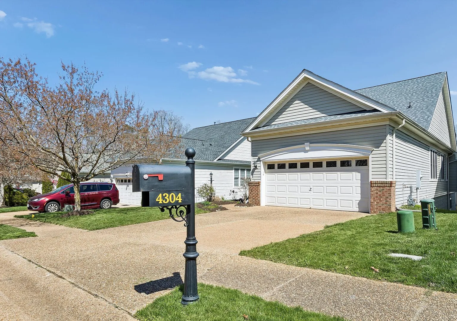 3 bed, 3.0 bath, 3264 sqft, $2,795 — Photo 4