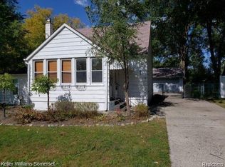 3685 Stolzenfeld Ave, Warren, MI 48091
