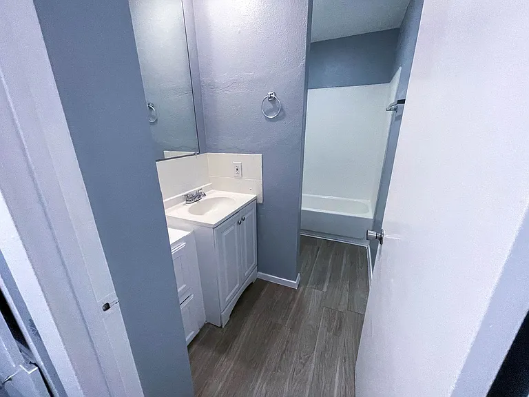 8907 Parkfield Dr — Photo 22