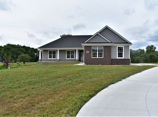 9900 White Tail Dr, Saline, MI 48176