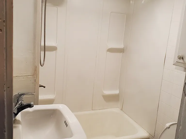 134 Blair St — Photo 15