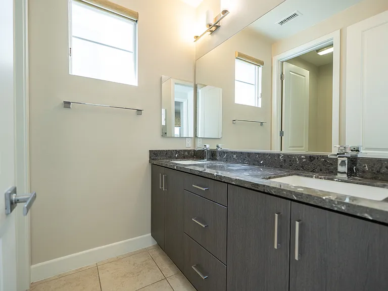 3rd Floor - 3rd Bathroom