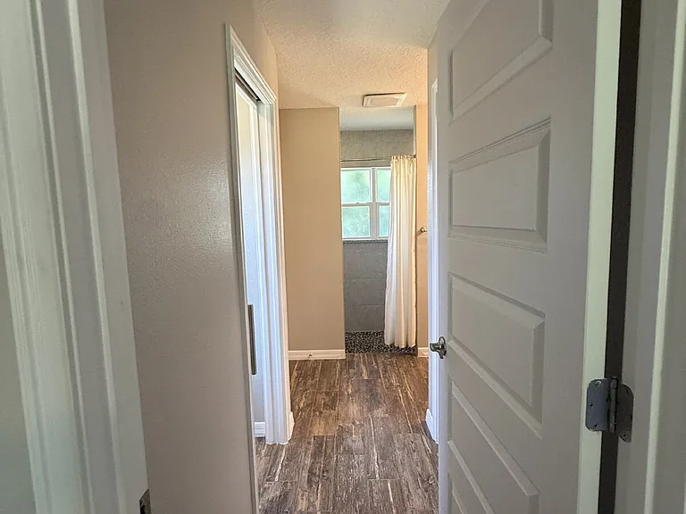 230 Wisconsin Ave — Photo 13