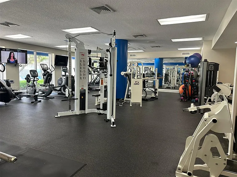 6001 N Ocean Dr #503 — Photo 86