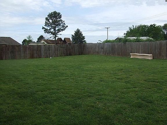 2nd image of 1241 Clydesdale Dr