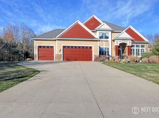 16715 Pond Crk, Spring Lake, MI 49456