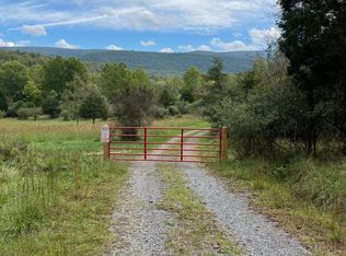 365 Rudolph Ln, Great Cacapon, WV 25422