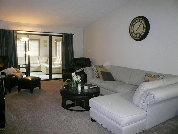 5th image of 2286 Radcliff Cir SE Unit 100