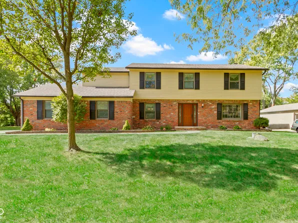 10432 Connaught Dr, Carmel, IN 46032