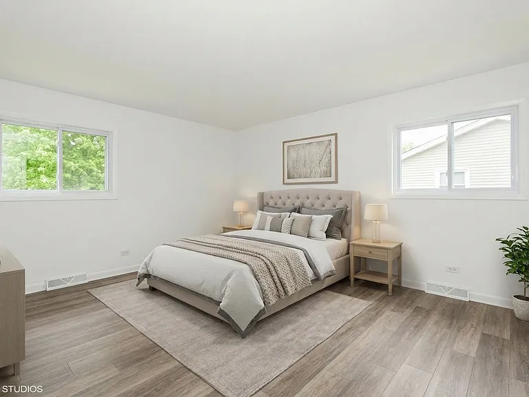 319 Shirley Ct — Photo 13