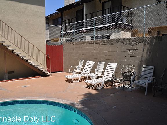 4th image of 13414 Doty Ave APT 9