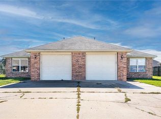 318 E Marietta Ct, Rogers, AR 72758