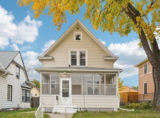 979 Hudson Rd, Saint Paul, MN 55106