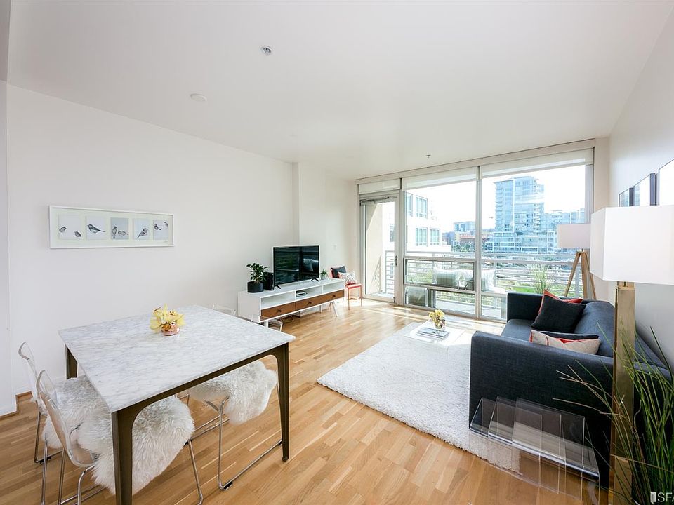 1st image of 325 Berry St APT 417
