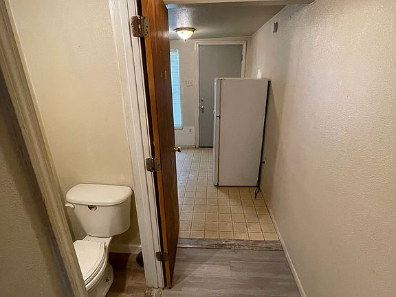4th image of 403 W Sunset Ave APT C
