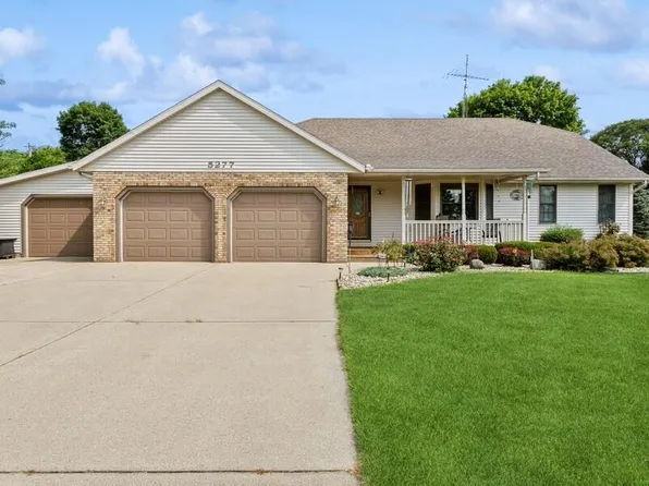 5277 Amy Dr, Coloma, MI 49038