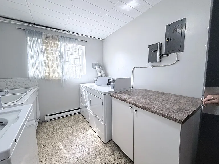 19 Empire St #5 — Photo 19