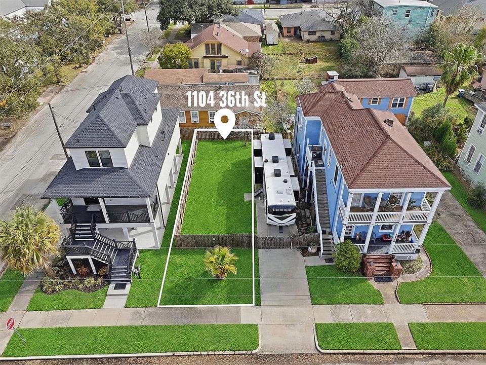 1st image of 1104 36th St