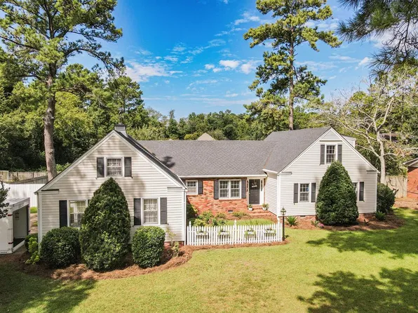 2204 Wesley Rd, Albany, GA 31721