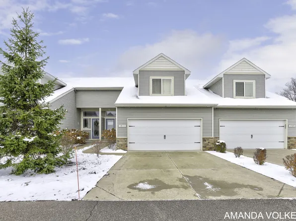 1211 Kingman Ct SW, Byron Center, MI 49315