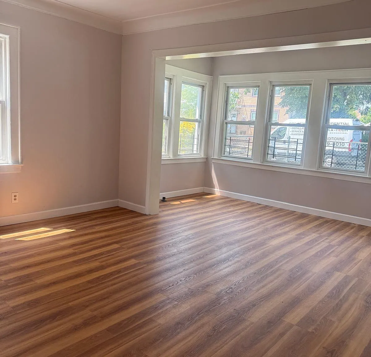 3 bed, $3,300 — Photo 2