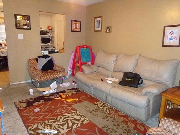 2nd image of 602 Carpenter Dr