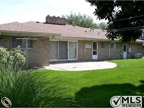 Back of home and yard.jpg