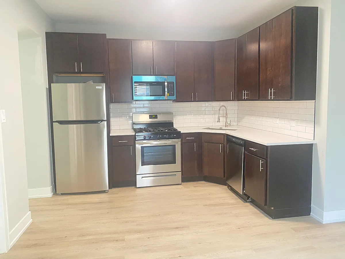 Building Photo - 2719 W 24th St #1R