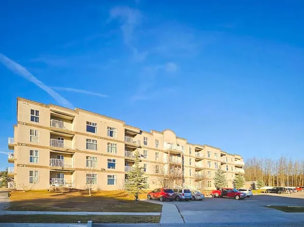 1615 S 41st St #302, Edson, AB T7E 0A7