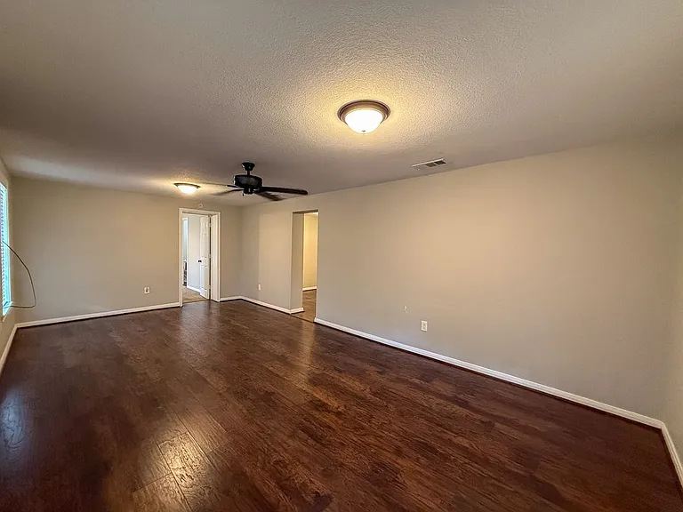 3604 Torrence St — Photo 10