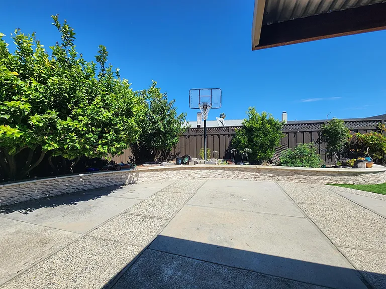 5522 Tyler Ct — Photo 3