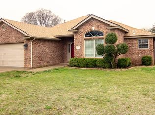 2415 92nd St, Lubbock, TX 79423