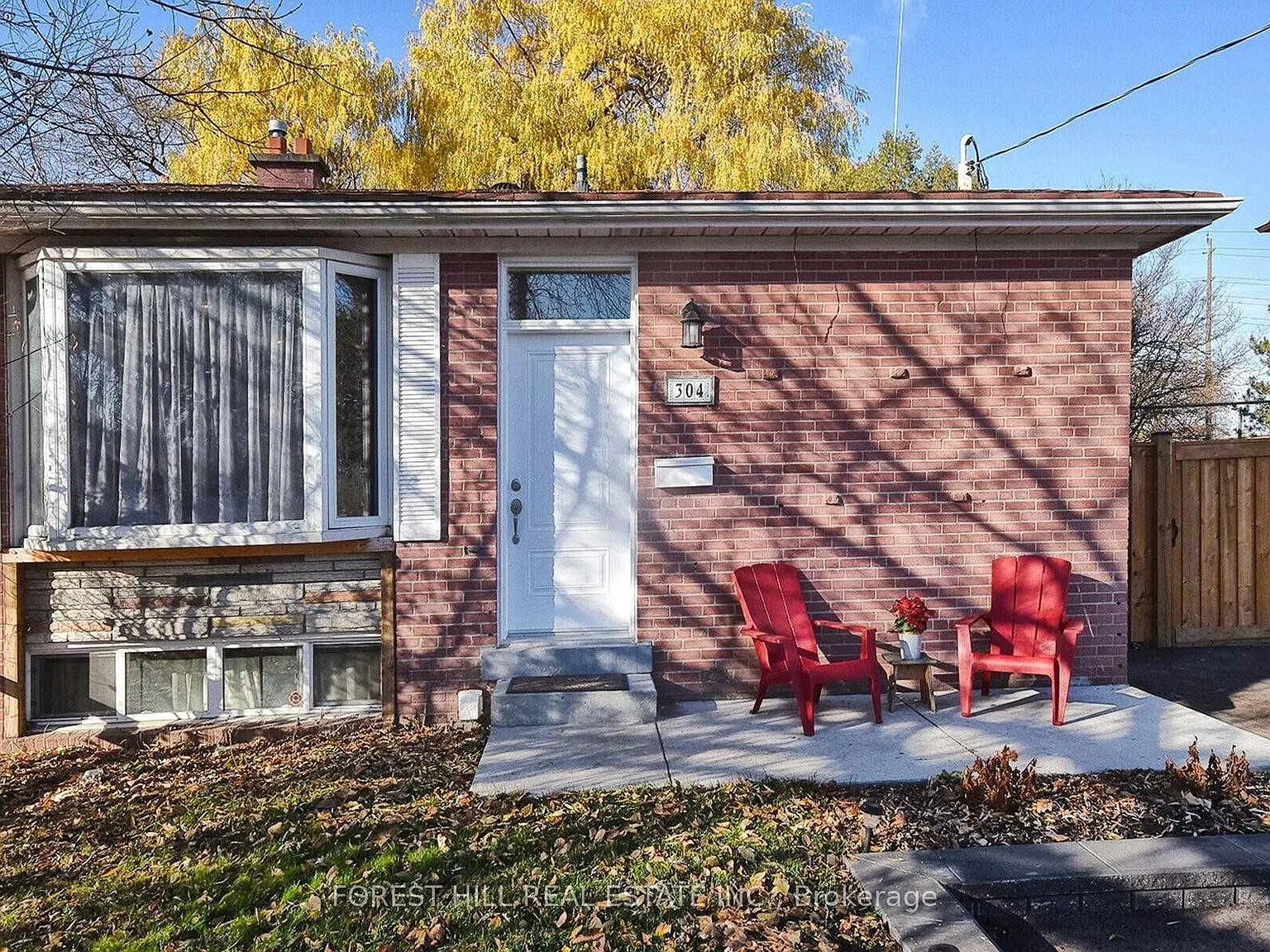 3 bed, $2,500 — Photo 2