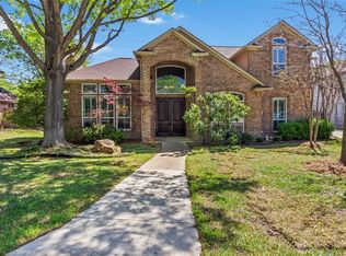 2407 Wild Rose Ct, Arlington, TX 76006
