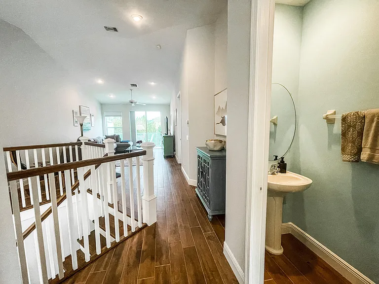 8402 Mulligan Cir — Photo 7