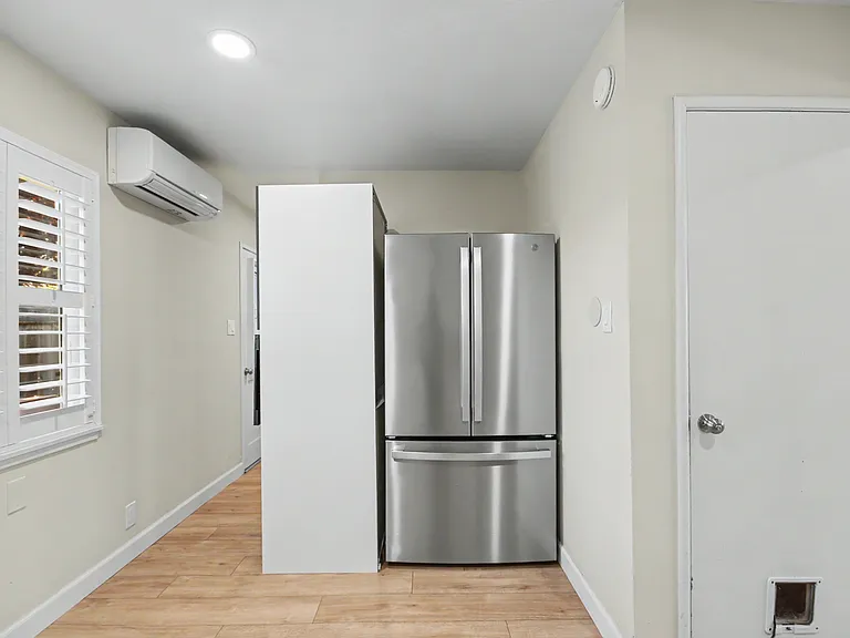 2839 Devonshire Ave #2839 — Photo 8