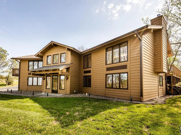 6530 NW Rossville Rd, Rossville, KS 66533