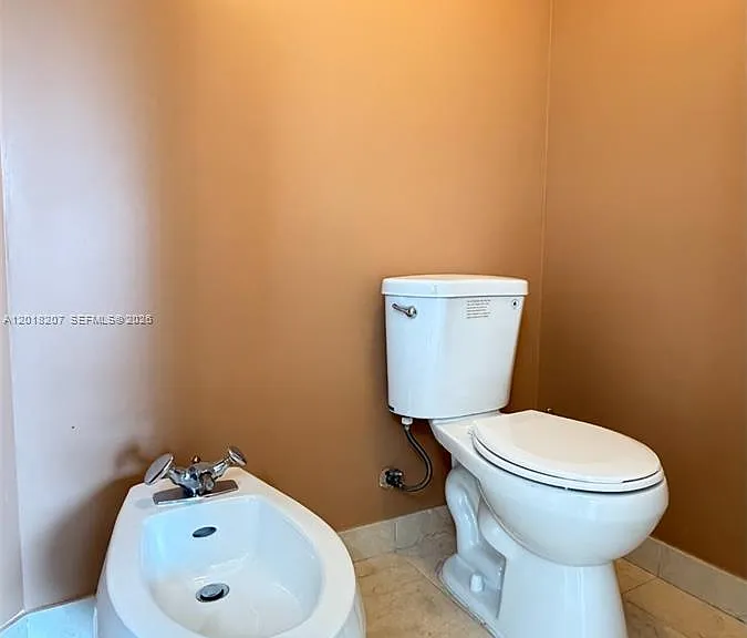 19400 Turnberry Way #1132 — Photo 25