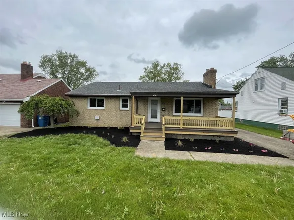 742 Devitt Ave, Campbell, OH 44405