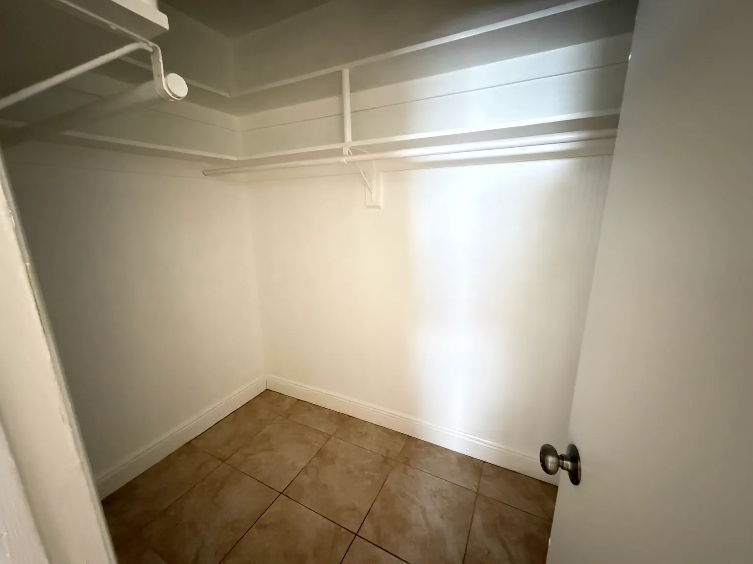 3 bed, $2,800 — Photo 4